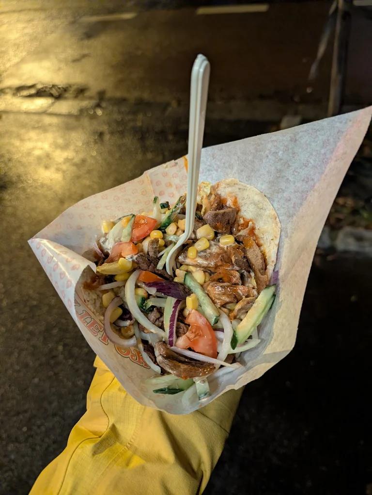 Grytelokket BigBurger med ferske gronnsaker